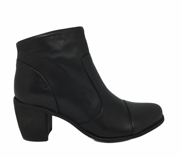 EOS Claris W Boot Black Leather