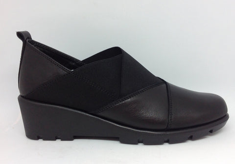 The Flexx Slipslop Black Leather Wedge